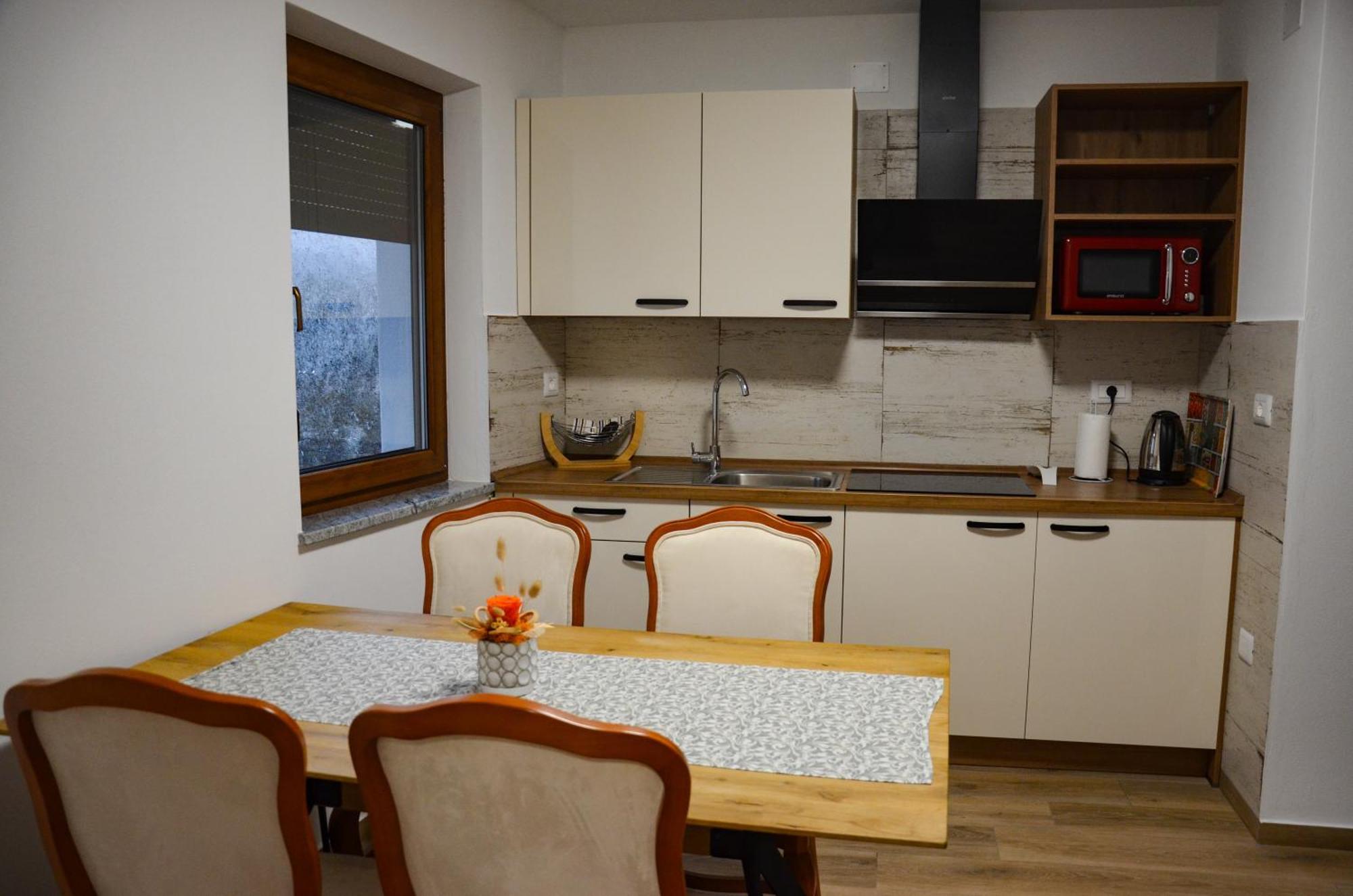 Apartmaji Tanto Malovse Crnice Экстерьер фото