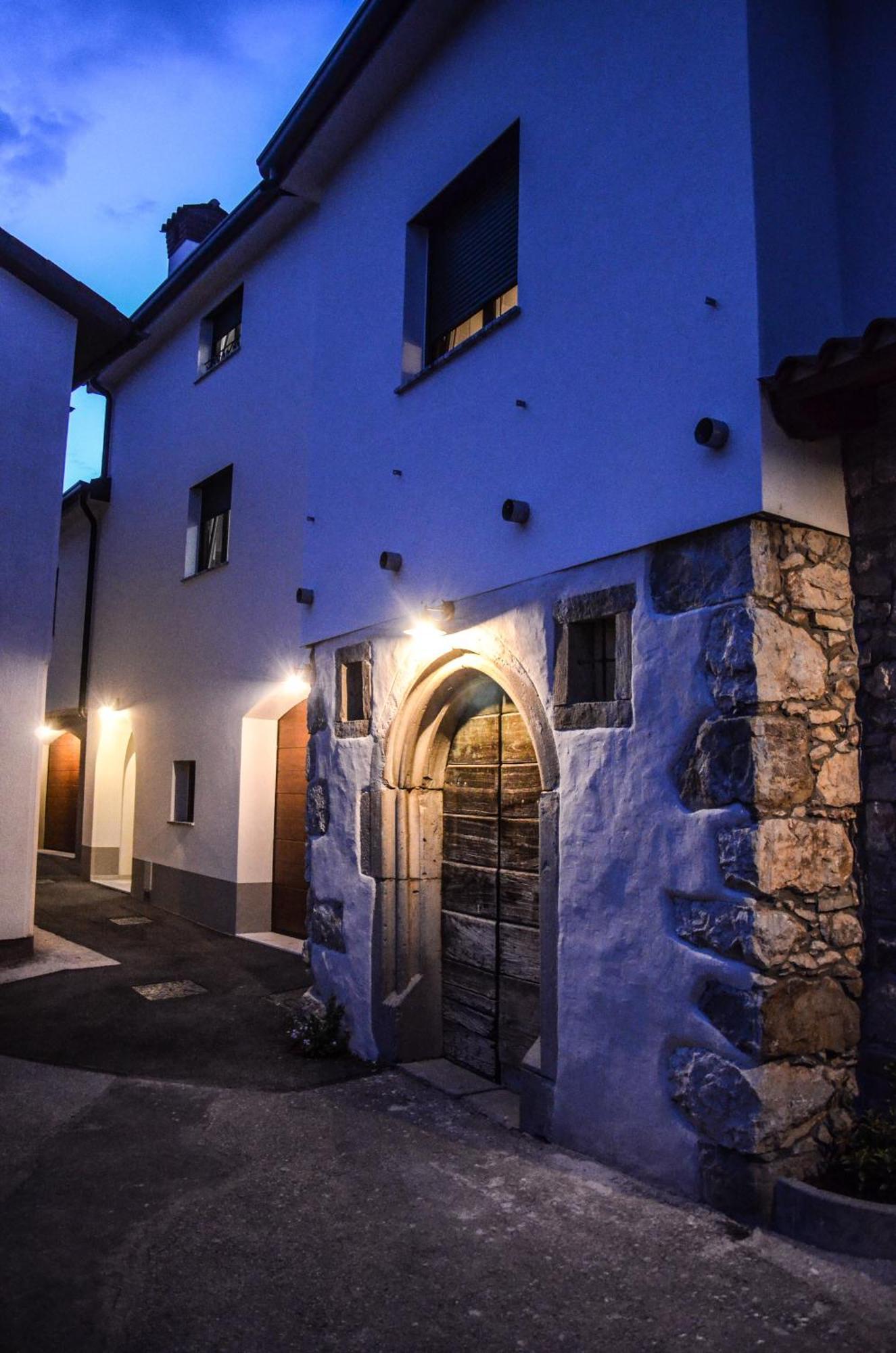 Apartmaji Tanto Malovse Crnice Экстерьер фото